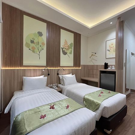D'Bamboo Suites Jakarta Exterior photo